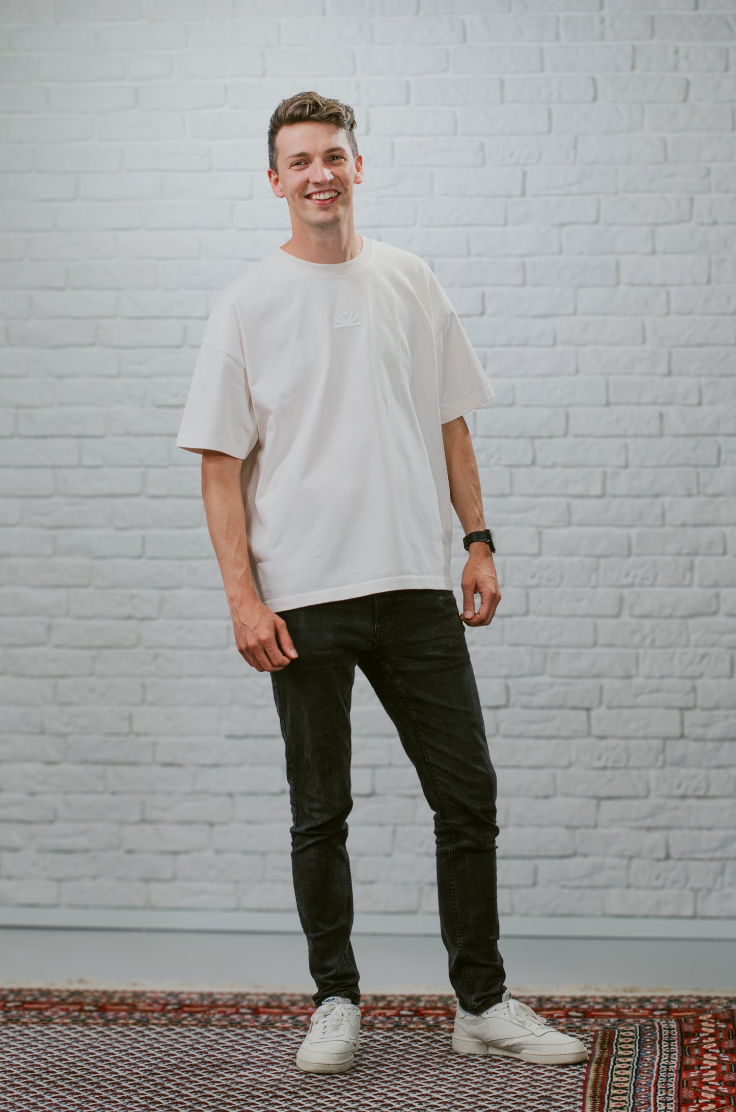 BTTW - T-Shirt (inkl. 10€ Spende)